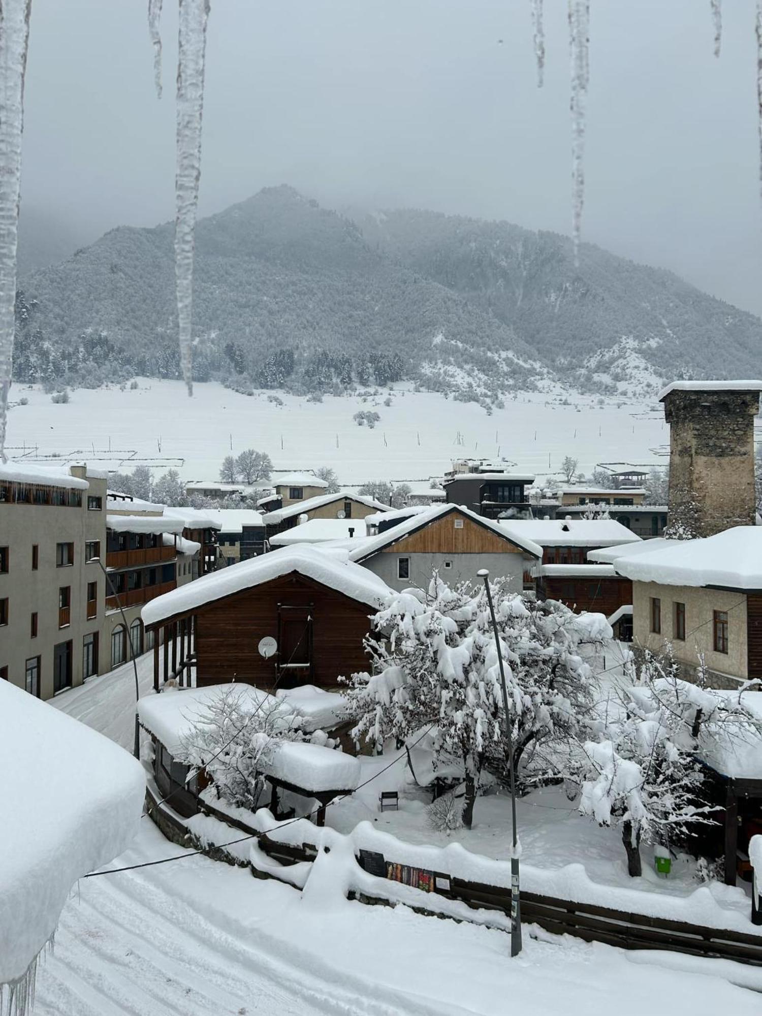Hotel Svanseti Mestia Kültér fotó
