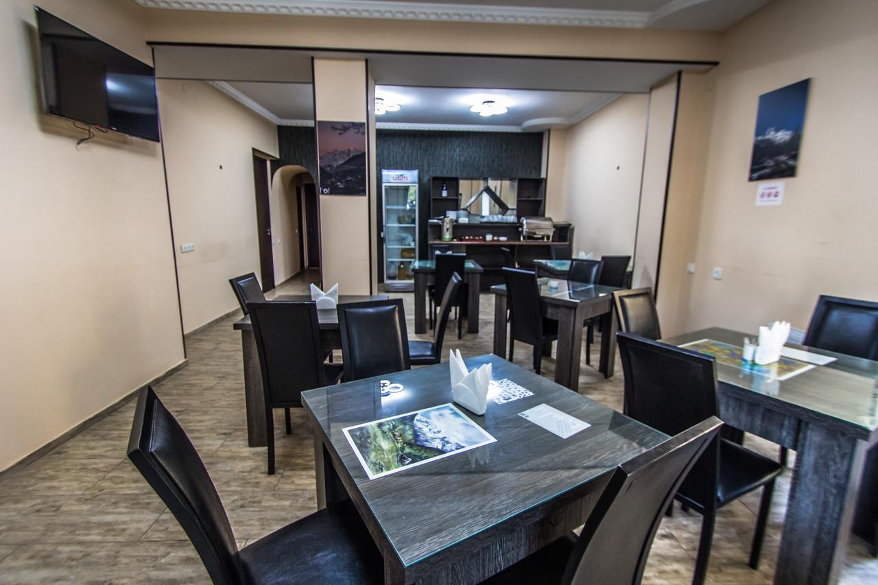 Hotel Svanseti Mestia Kültér fotó